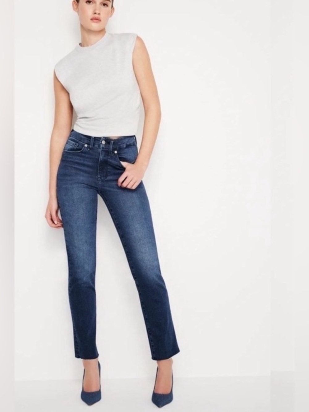 Good American Good Classic Slim Straight High Rise 28” Inseam